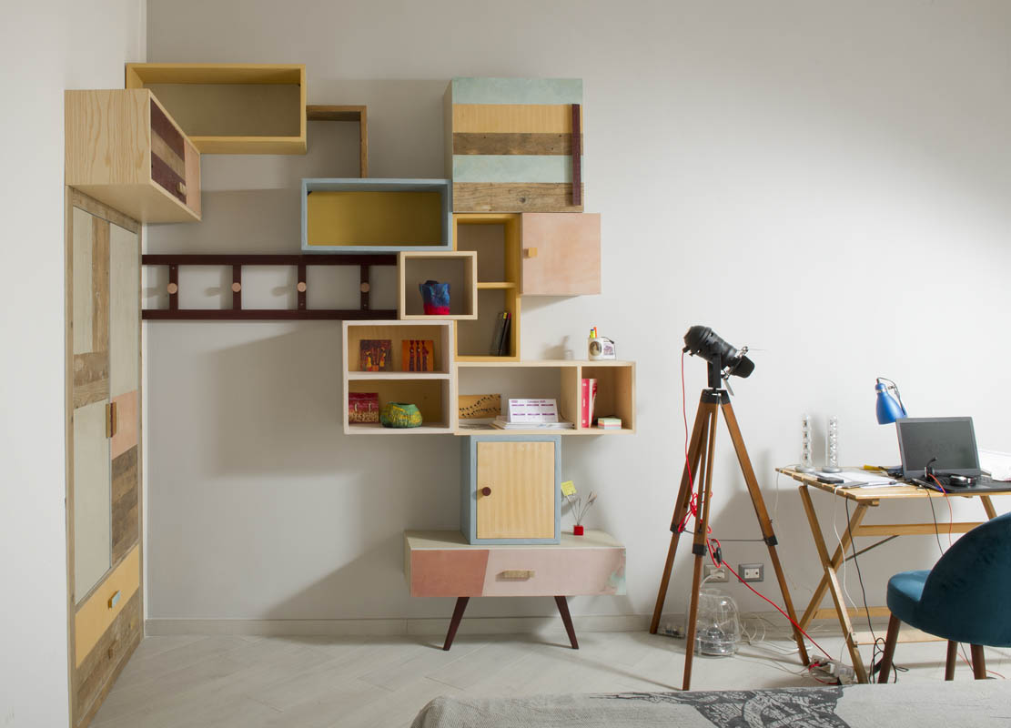 Pareti attrezzate moderne del il soggiorno in legno
