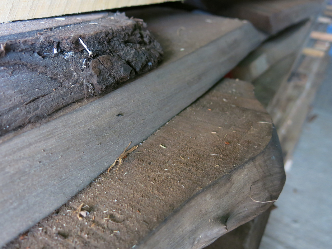 legno di recupero per piattaia