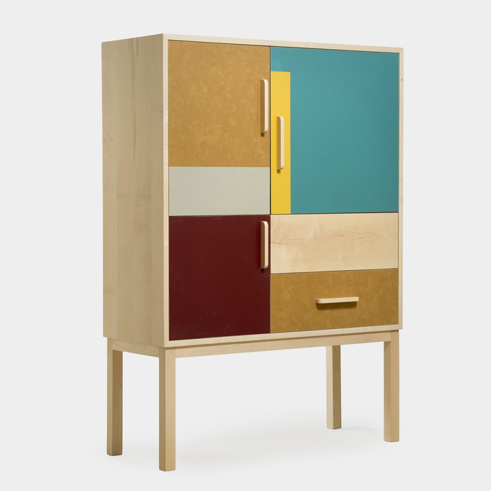 credenza soggiorno moderno colorata in legno naturale e linoleum