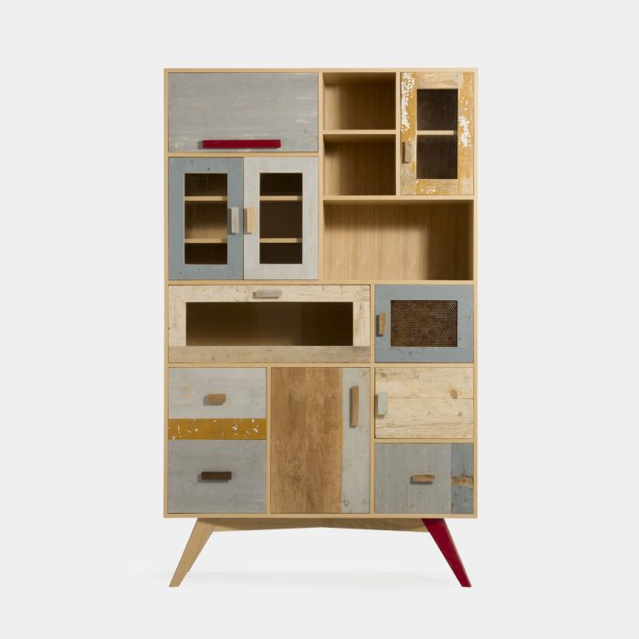 credenza moderna con vetrina