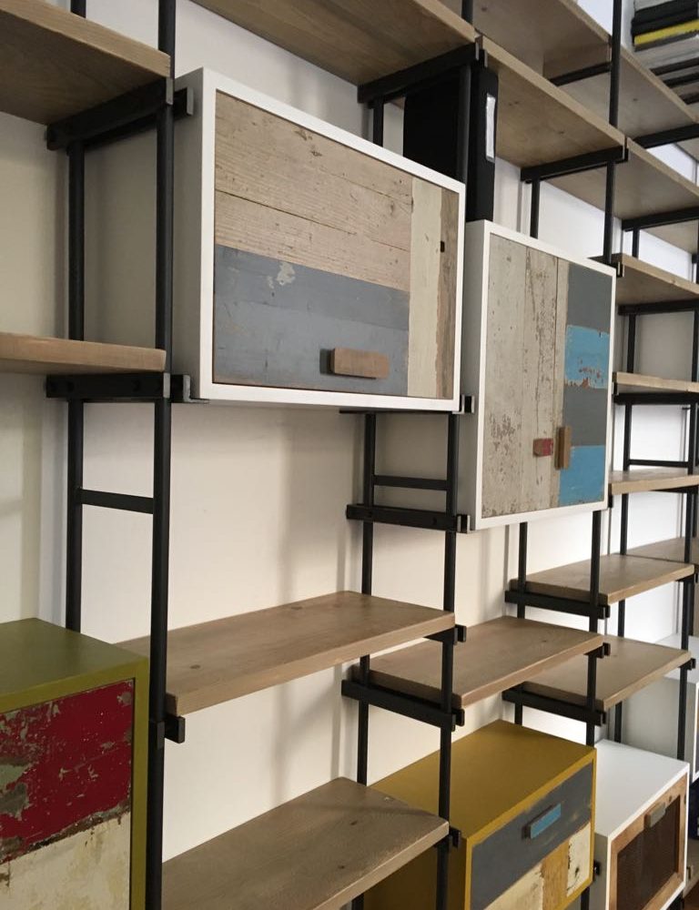 librerie stile industriale