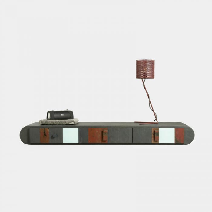 credenza bassa con cassetti