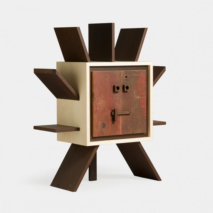 mobiletto sala in legno massello con mensole