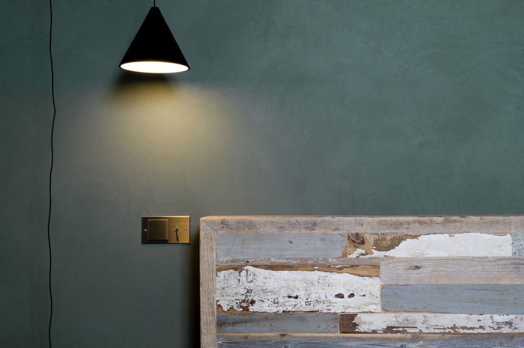 particolare testiera arredamento camera da letto