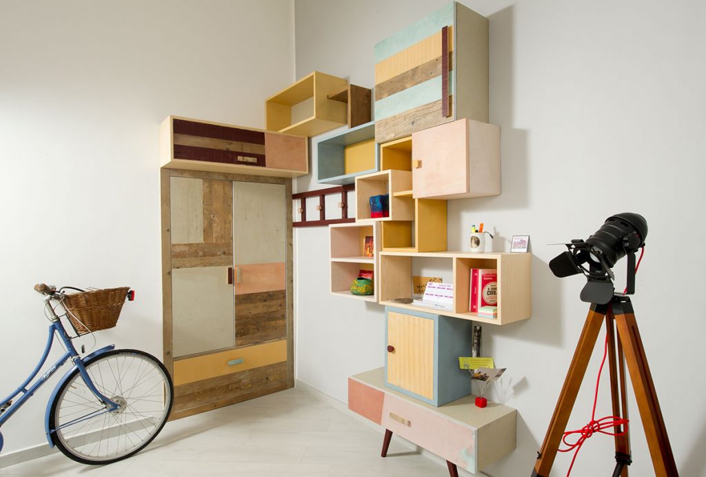 progetto arredamento camera da letto matrimoniale con scaffali e armadio a muro