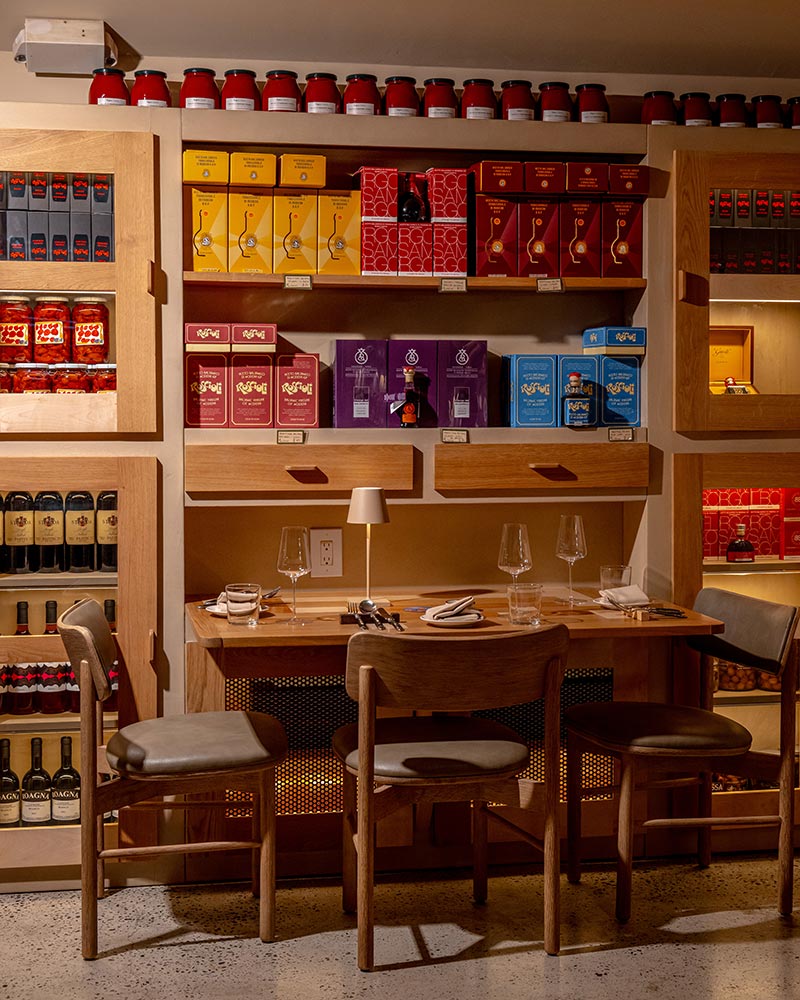 credenza tavolo ristorante