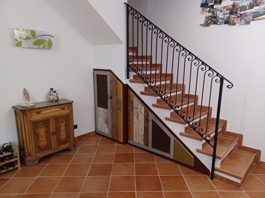 mobile per sottoscala