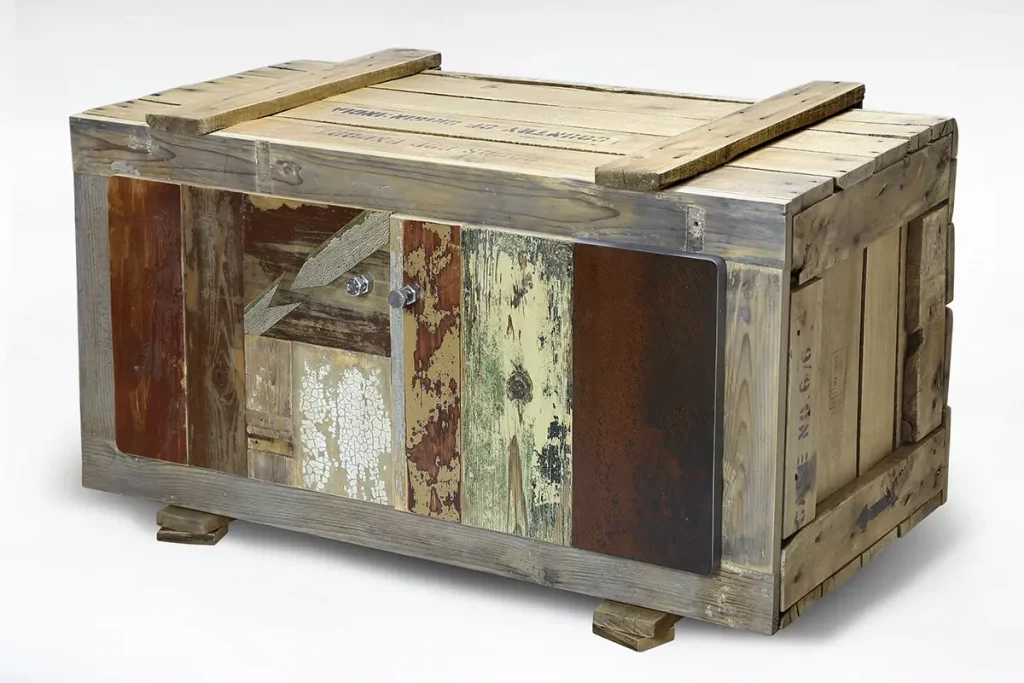 cassapanca shabby in abete e legno di recupero decapato