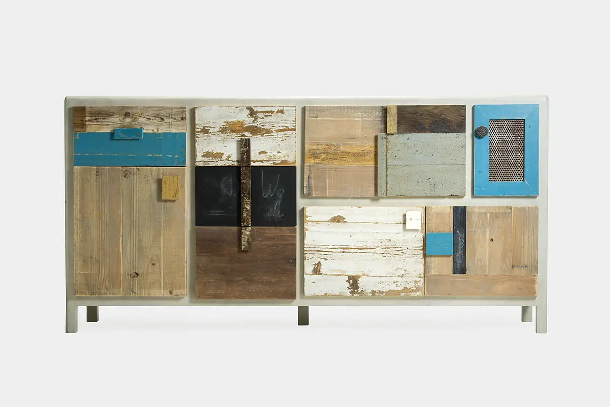 credenza shabby con turchese